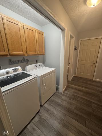 2332 Broadmoor Lane Columbus IN 47203