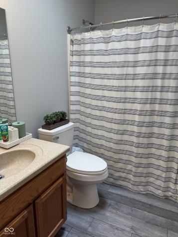 2332 Broadmoor Lane Columbus IN 47203