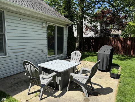 2332 Broadmoor Lane Columbus IN 47203