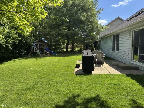 2332 Broadmoor Lane Columbus IN 47203
