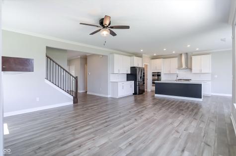 2391 S Stonehill Way New Palestine IN 46163