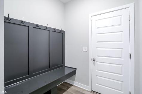 2391 S Stonehill Way New Palestine IN 46163