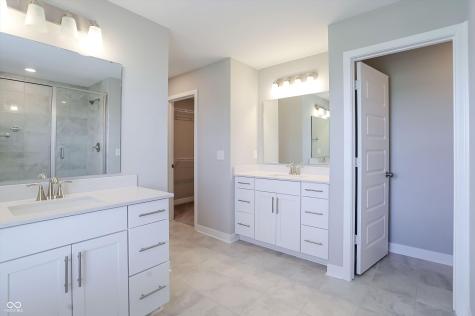 2391 S Stonehill Way New Palestine IN 46163