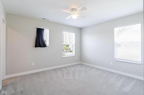 2391 S Stonehill Way New Palestine IN 46163