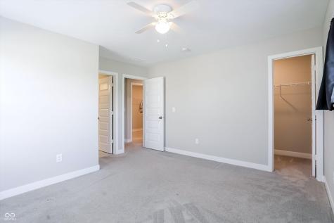 2391 S Stonehill Way New Palestine IN 46163