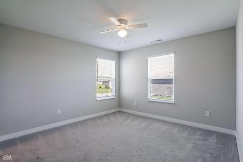 2391 S Stonehill Way New Palestine IN 46163