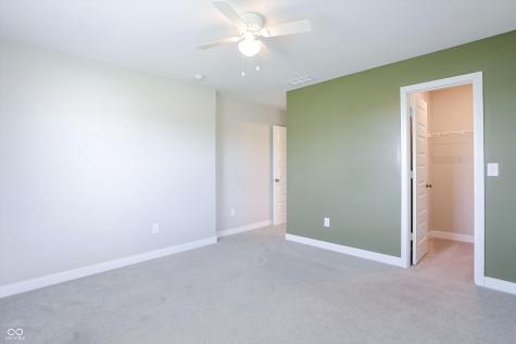 2391 S Stonehill Way New Palestine IN 46163
