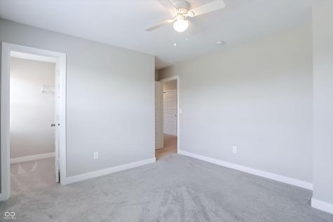 2391 S Stonehill Way New Palestine IN 46163