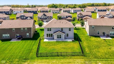 2391 S Stonehill Way New Palestine IN 46163