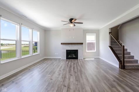 2391 S Stonehill Way New Palestine IN 46163