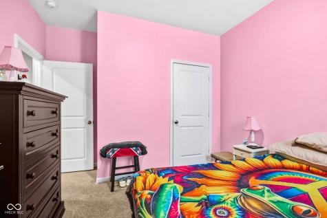 3809 S Woodfield Drive New Palestine IN 46163