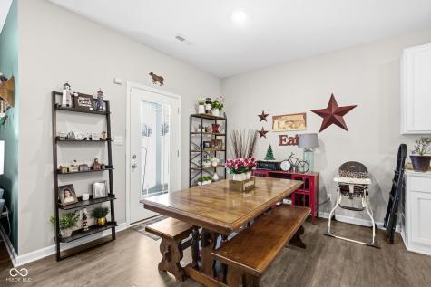 3809 S Woodfield Drive New Palestine IN 46163