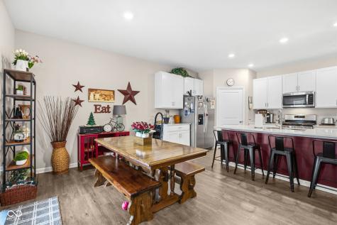 3809 S Woodfield Drive New Palestine IN 46163