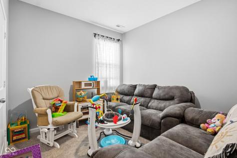 3809 S Woodfield Drive New Palestine IN 46163