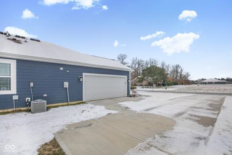 3809 S Woodfield Drive New Palestine IN 46163