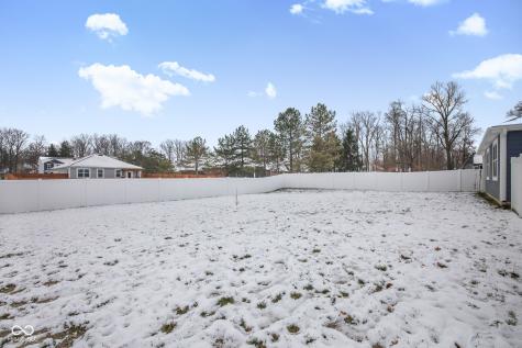 3809 S Woodfield Drive New Palestine IN 46163