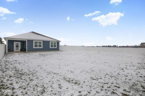 3809 S Woodfield Drive New Palestine IN 46163