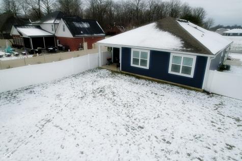 3809 S Woodfield Drive New Palestine IN 46163