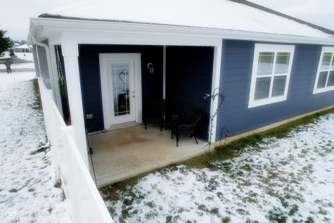 3809 S Woodfield Drive New Palestine IN 46163