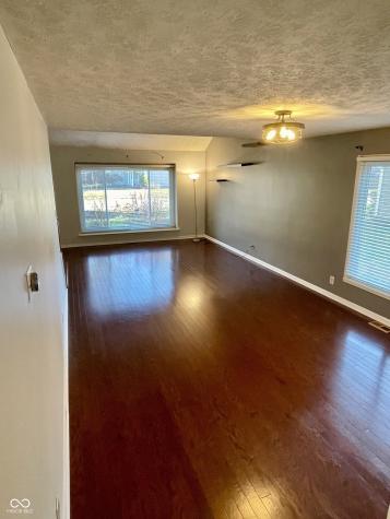 7410 Crickwood Place Indianapolis IN 46268