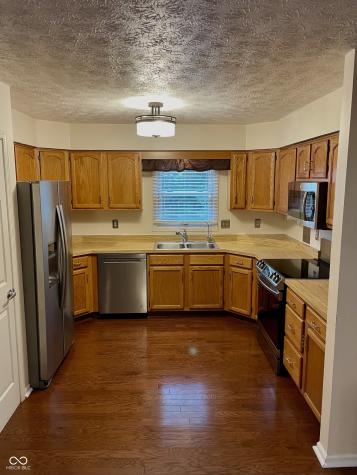 7410 Crickwood Place Indianapolis IN 46268