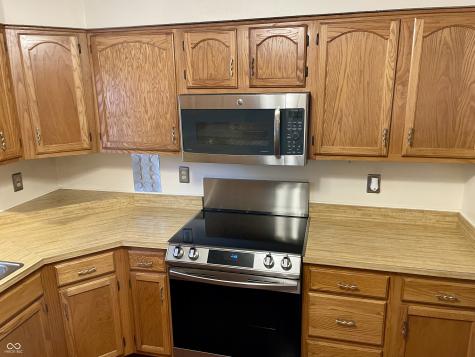 7410 Crickwood Place Indianapolis IN 46268