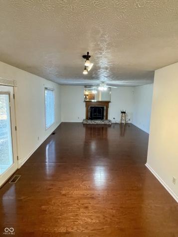 7410 Crickwood Place Indianapolis IN 46268