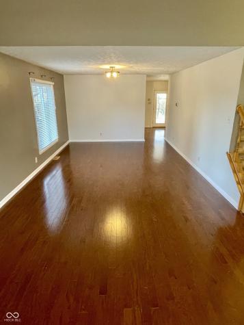 7410 Crickwood Place Indianapolis IN 46268