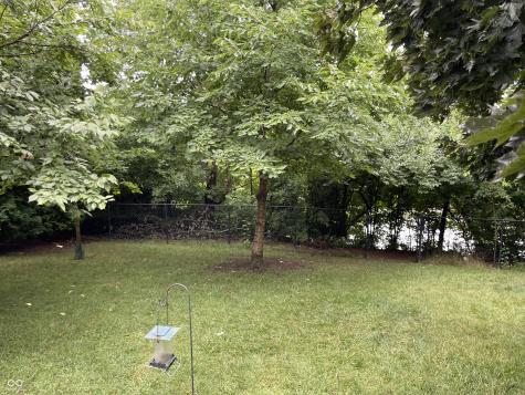 7410 Crickwood Place Indianapolis IN 46268