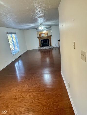 7410 Crickwood Place Indianapolis IN 46268