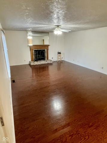 7410 Crickwood Place Indianapolis IN 46268