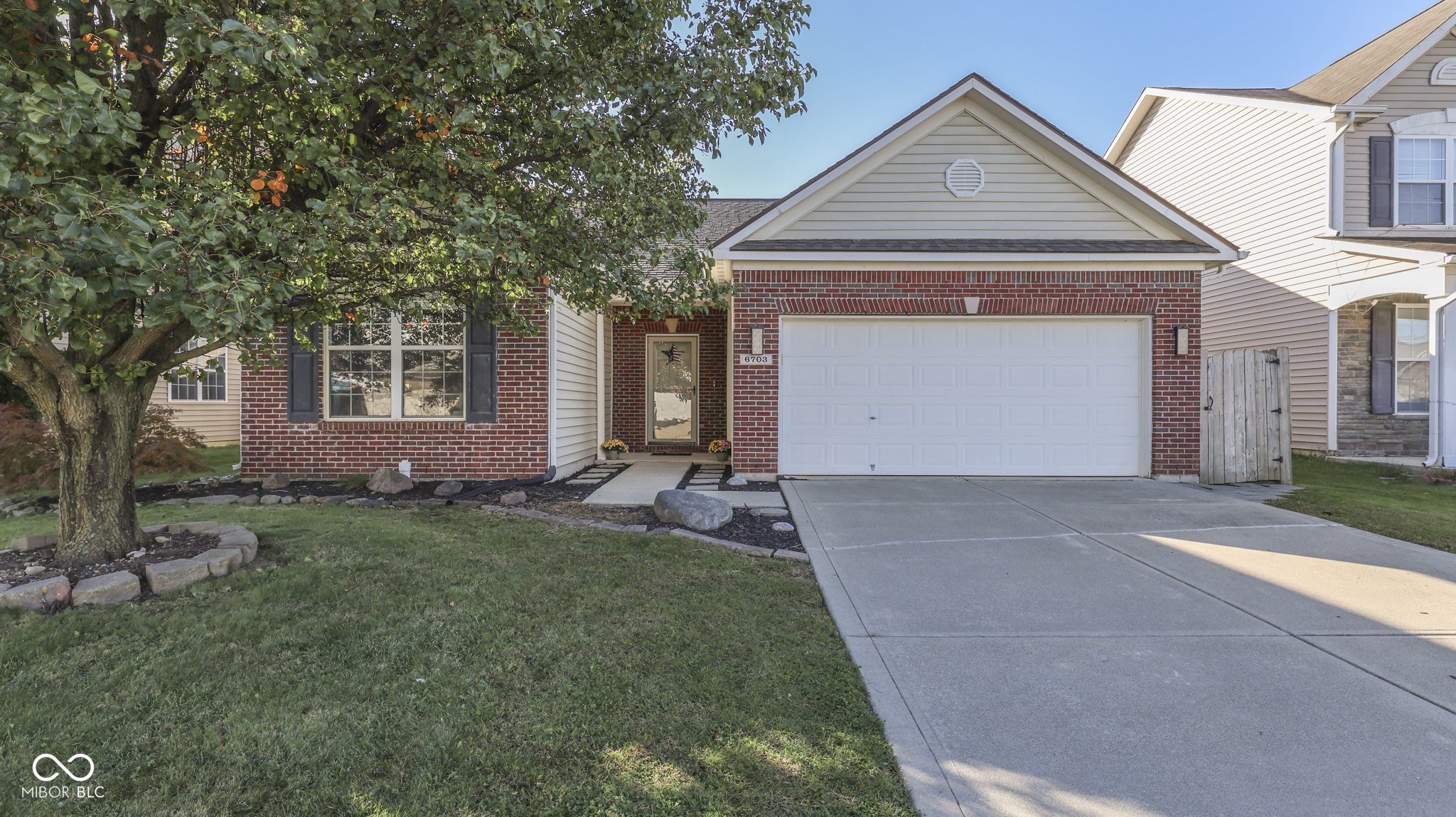 6703 Locust Grove Drive Indianapolis IN 46237