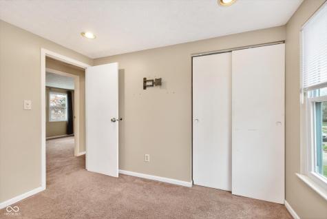 11495 Crestview Drive Fishers IN 46038