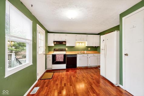 11495 Crestview Drive Fishers IN 46038