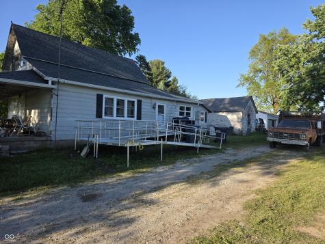 4121 N 400 W Bargersville IN 46106