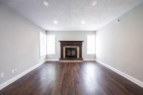 7611 Baywood Drive S Indianapolis IN 46236