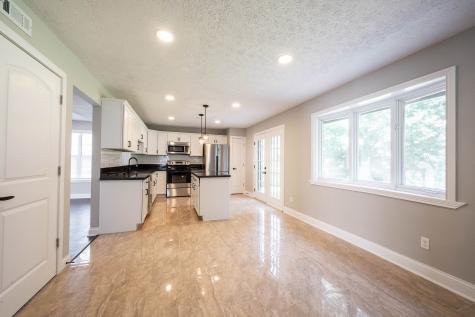 7611 Baywood Drive S Indianapolis IN 46236