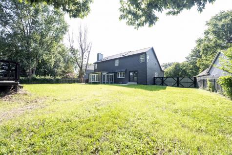 7611 Baywood Drive S Indianapolis IN 46236
