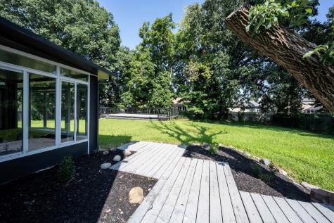 7611 Baywood Drive S Indianapolis IN 46236