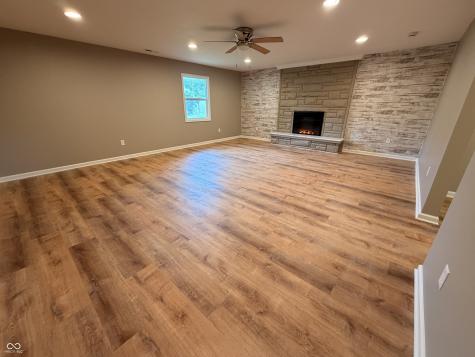 239 Kirk Drive W Indianapolis IN 46234