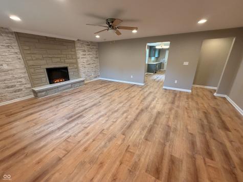 239 Kirk Drive W Indianapolis IN 46234