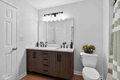 6115 Glebe Drive Indianapolis IN 46237