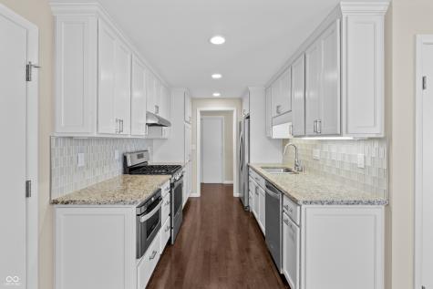 2565 Chestnut Street Columbus IN 47201