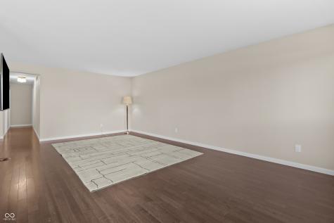 2565 Chestnut Street Columbus IN 47201