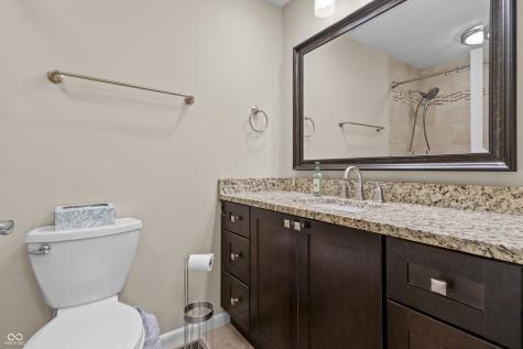 2565 Chestnut Street Columbus IN 47201