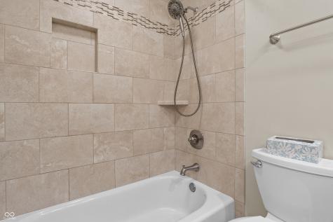 2565 Chestnut Street Columbus IN 47201