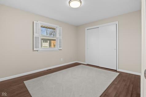 2565 Chestnut Street Columbus IN 47201
