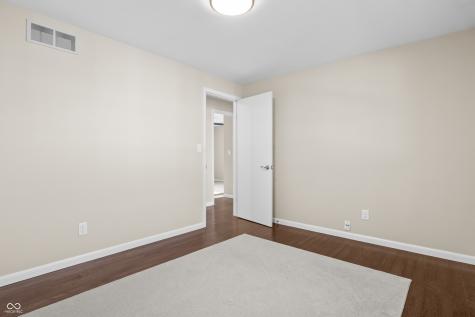 2565 Chestnut Street Columbus IN 47201