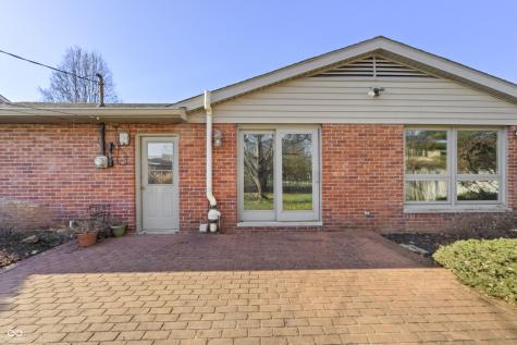 2565 Chestnut Street Columbus IN 47201