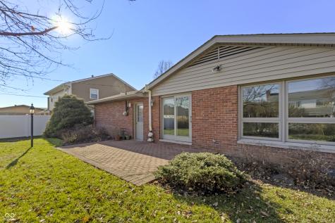 2565 Chestnut Street Columbus IN 47201